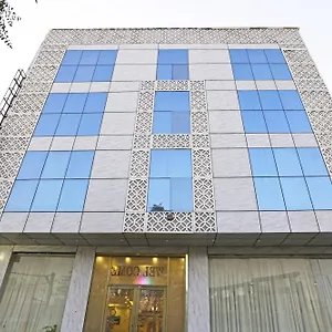 4* Отель D'capitol - Delhi Airport